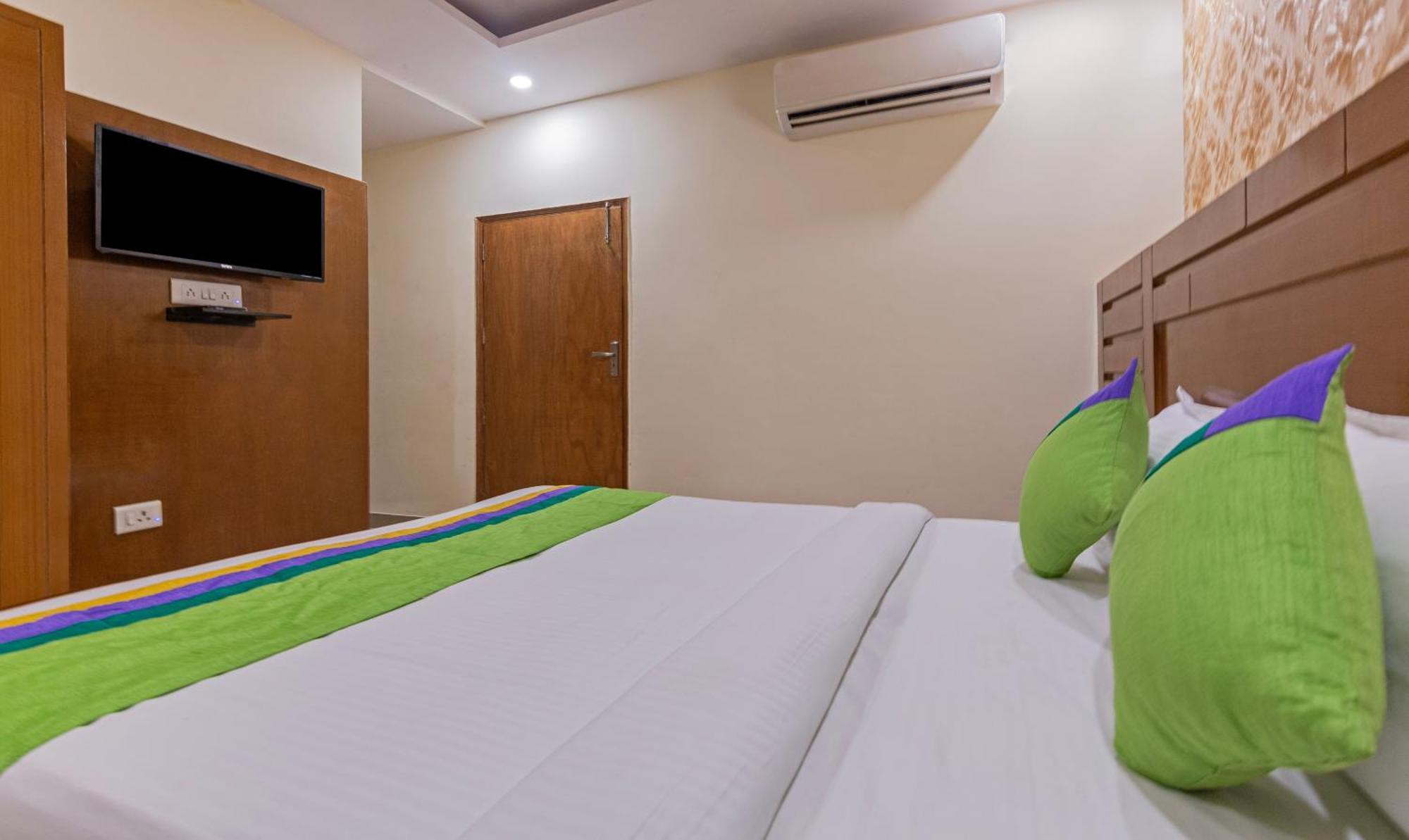 Treebo Green View, Noida Indirapuram Exterior photo