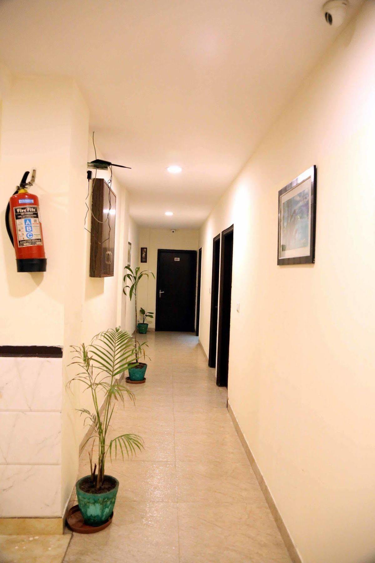 Treebo Green View, Noida Indirapuram Exterior photo