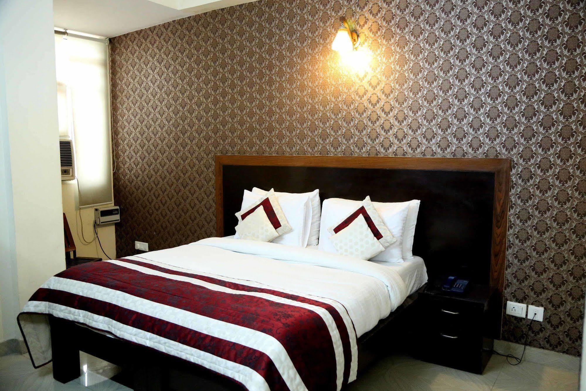 Treebo Green View, Noida Indirapuram Exterior photo